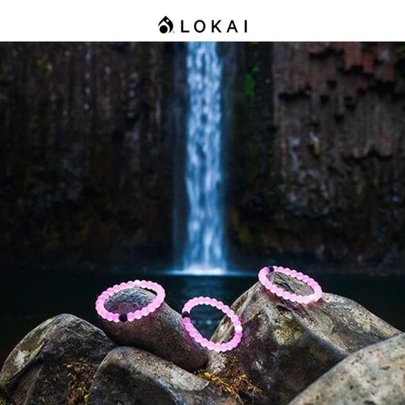 Brand new Lokai pink bracelet size small - Picture 3 of 4